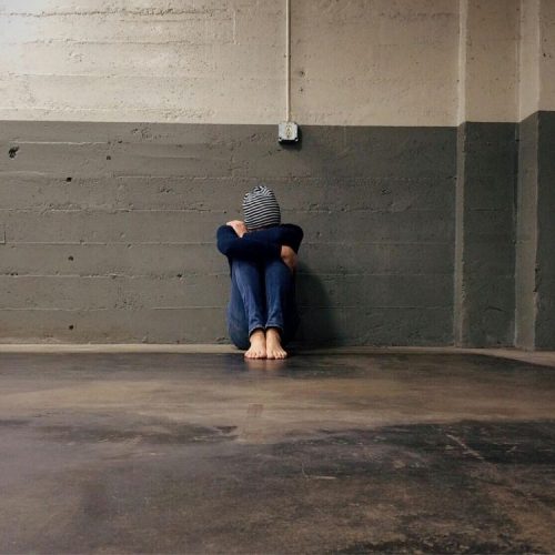 O vazio existencial e a busca por propósito no mundo moderno